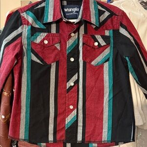 Wrangler pearl snap 2t button down